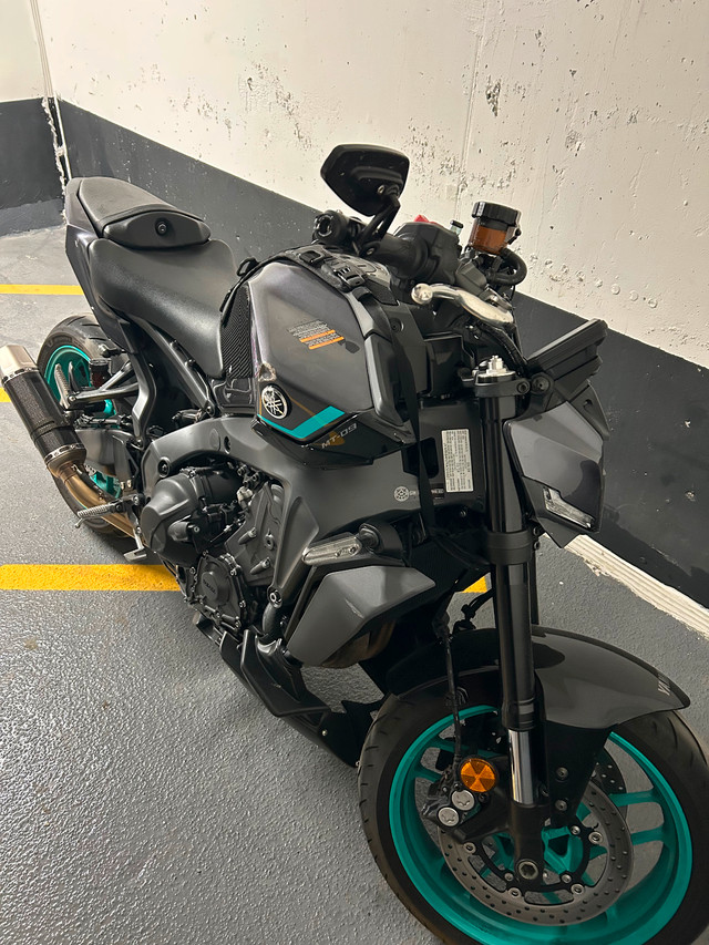 2024 Yamaha MT09 9000km in Sport Bikes in Oshawa / Durham Region - Image 4