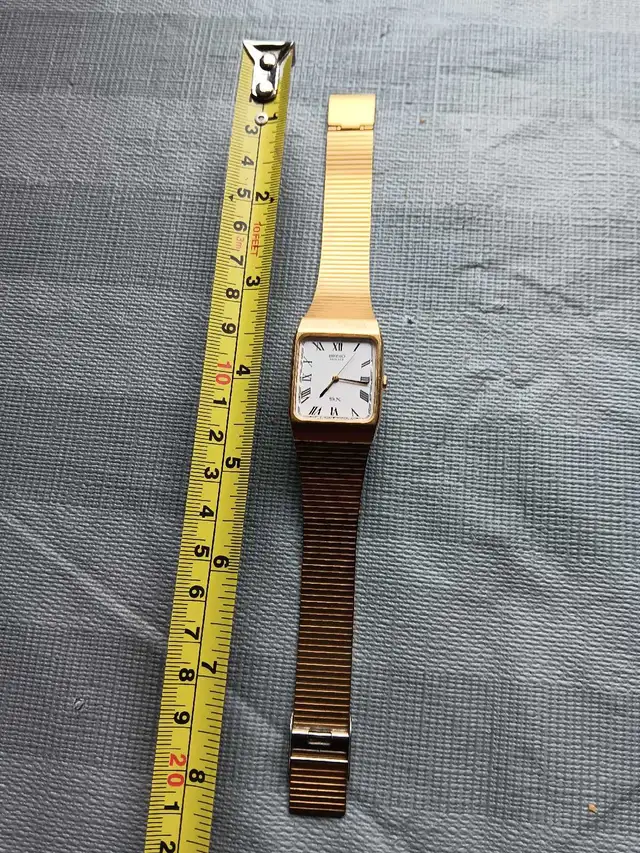 Seiko SX Quarts  Tank Watch in Jewellery & Watches in Mississauga / Peel Region - Image 3