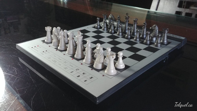 Échec Électronique Sensory Chess 1650 dans Jouets et jeux  à Longueuil/Rive Sud
