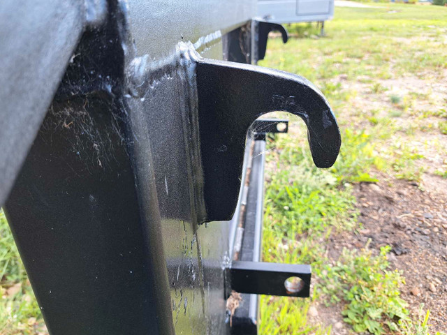 2 Bale Kirchner Spear in Farming Equipment in Red Deer - Image 4
