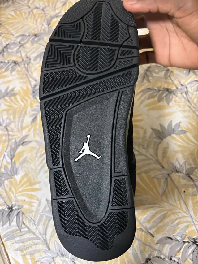 Air Jordan 4 Retro in Men's Shoes in City of Toronto - Image 5