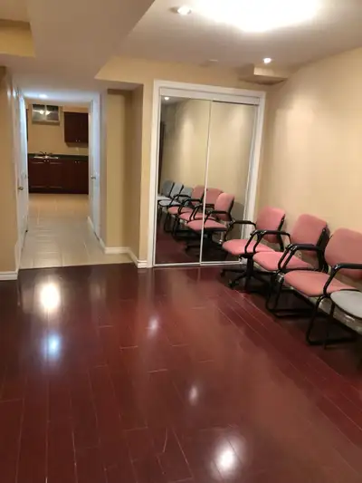 1 bedroom Basement unit is available for Rent