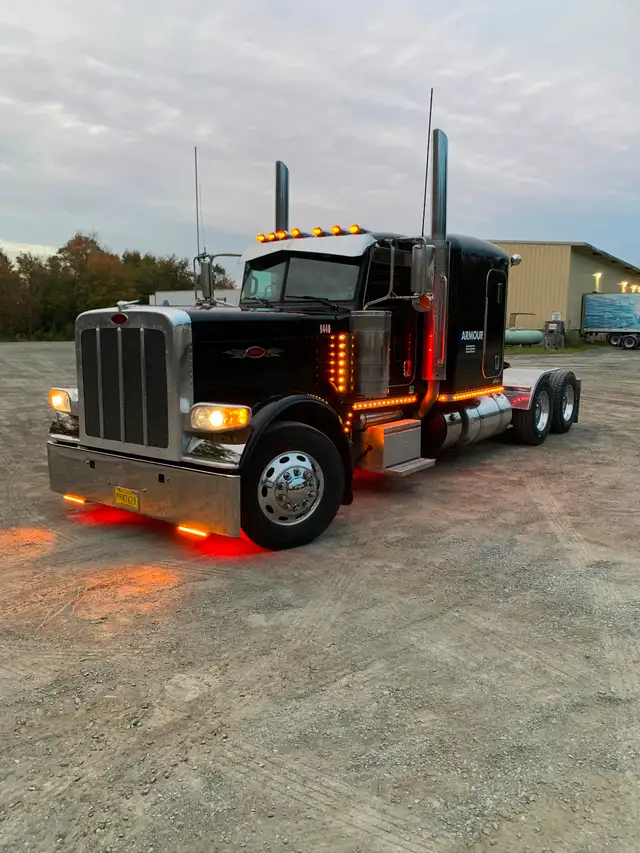 2020 Pete for sale in Heavy Trucks in Bridgewater - Image 3