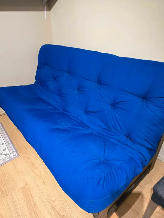 Aspen futon, Blue. Great condition. Barely used.630130923418891219