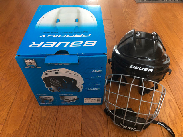 Bauer hockey prodigy helmet youth in Hockey in Ottawa