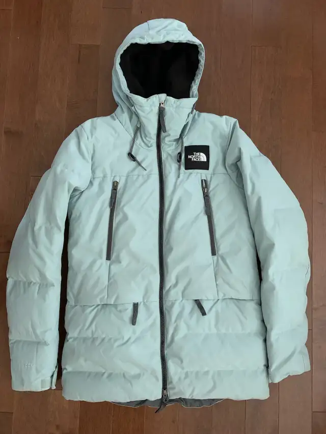 Manteau North Face pour femme (Small) in Women's - Tops & Outerwear in Trois-Rivières - Image 2