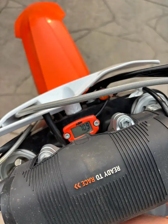 2021 KTM SXF 450 - excellent condition!  in Dirt Bikes & Motocross in Edmonton - Image 5