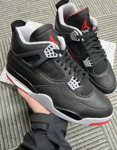Brand new shoes comes with branded box and tags. US Size 7 to 12 available on hand . Pick-up,shippin...