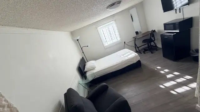 Fully furnished Private Room for Rent Long Term (All in)