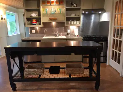 Welcome to “the cottage” . The cottage is located on the beautiful Saint John River. Sit in the larg...