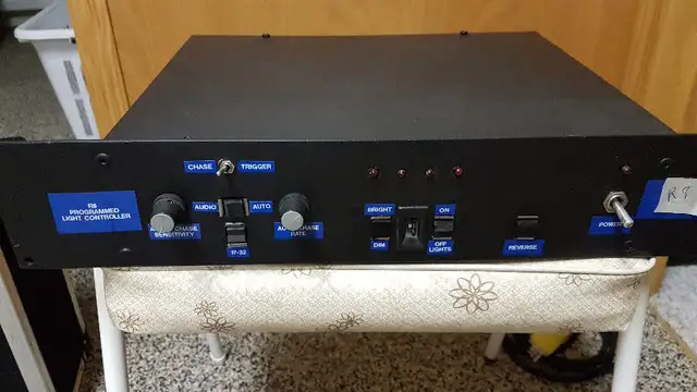 DJ Club Lighting Effects Vala R8 Matrix Light Controller in Performance & DJ Equipment in Edmonton - Image 3