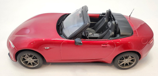 Mazda MX5, rot, 2015, Modellauto, Fertigmodell, Triple 9 Collection 1:18