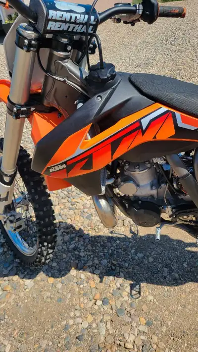 2014 KTM 250sx Ready to Ride, freash oil change, full fuel, clean air filter Needs nothing. Had the...