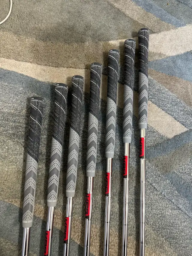 RH Cobra LTDx Irons 5-GW in Golf in Kingston - Image 4