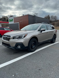 2018 Subaru Outback Premium W/ Eyesight!