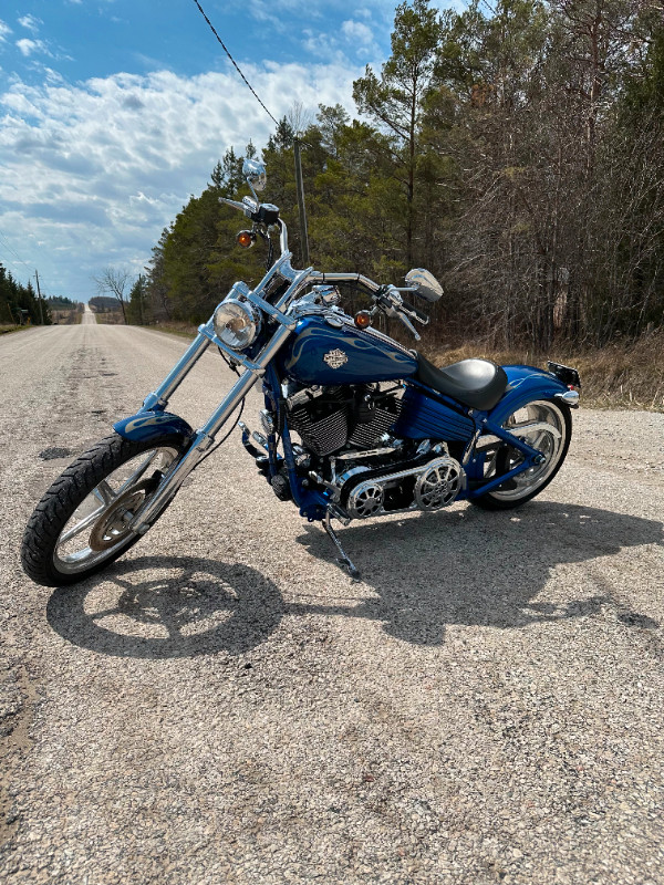 SHOWSTOPPING 2008 Harley Davidson Rocker C Soft Tail in Street, Cruisers & Choppers in Owen Sound - Image 3