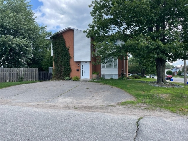 3-4 bedroom home For Rent 1