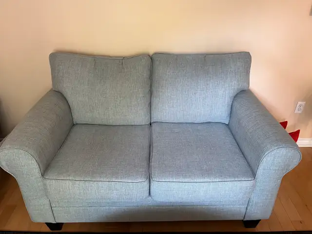 sofa and loveseat in Couches & Futons in Bedford - Image 2