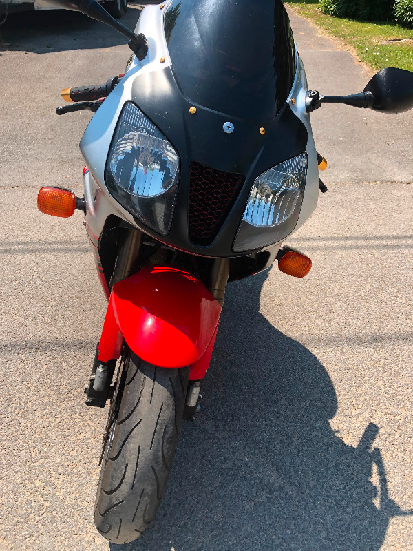 Motocyclette dans Routières sportives  à Laurentides - Image 3