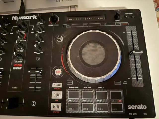 Numark Mixtrack Platinum in Performance & DJ Equipment in Peterborough - Image 4