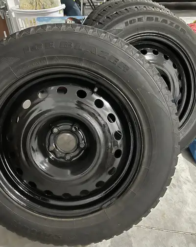 Winter tires and steel rims 5 x 1.08 bolt pattern Lots of tread on tires Salun Ice Blazer 235-65-18...