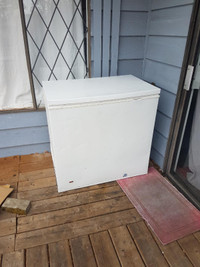 Small working Freezer for Sale   Heavy duty  / Hills