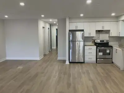 Master Bedroom Available – North York (Finch & Victoria Park) Recently renovated, spacious 3-bedroom...