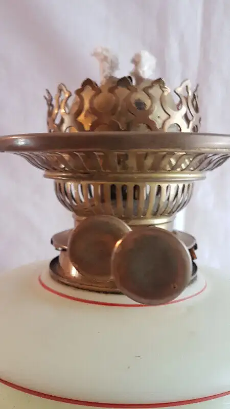 Antique Victorian Banquet OIL LAMP in Arts & Collectibles in Barrie - Image 5