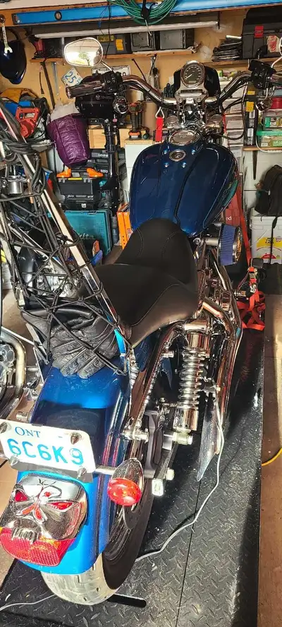 Mint nearly new 05 Dyna superglide custom, fuel injection, only 10800 klms mint like new , comes wit...