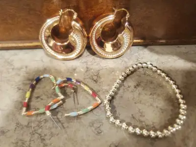 Fashion Jewelry lot $15, View more