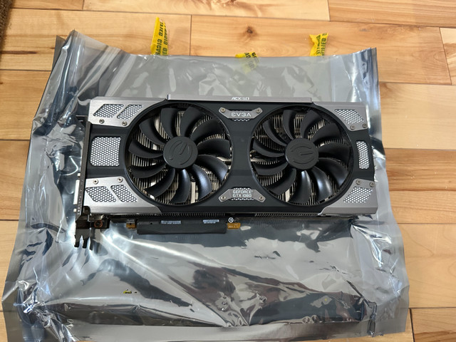 NVIDIA EVGA GeForce GTX 1080 FTW 8GB GPU in System Components in Ottawa