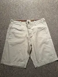Men shorts size 40 beige cargo