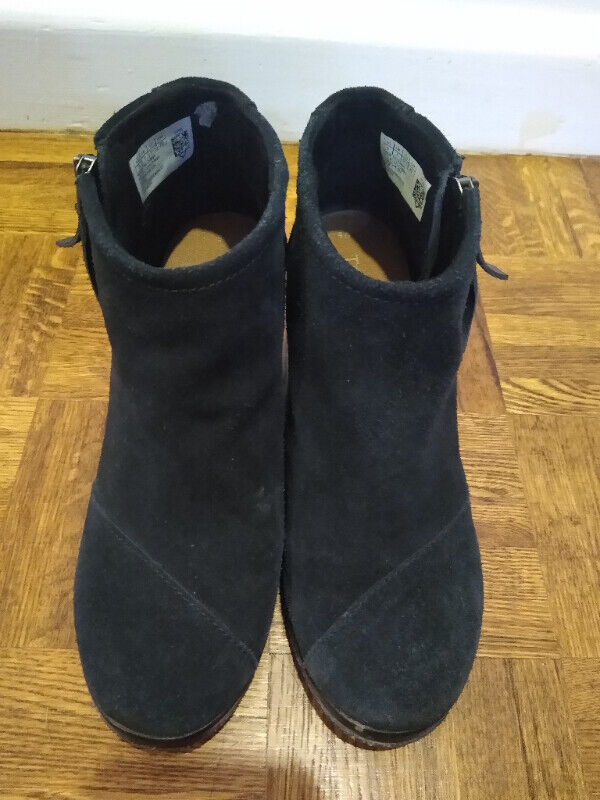 Toms Ankle Boots and Nine West heels Size 5 in Women's - Shoes in Ottawa - Image 2
