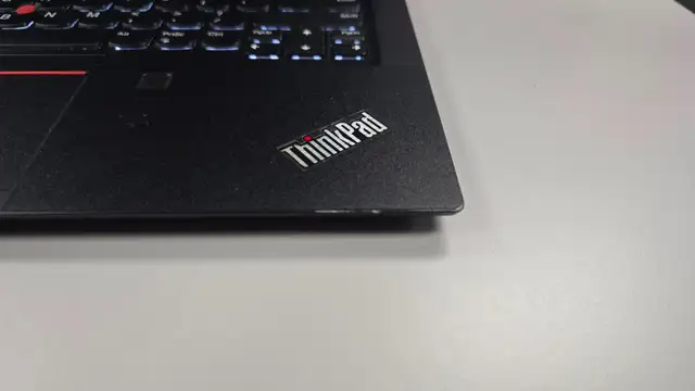 Lenovo ThinkPad T490s in Laptops in City of Toronto - Image 7