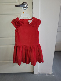 Robe rouge 4t 10$
