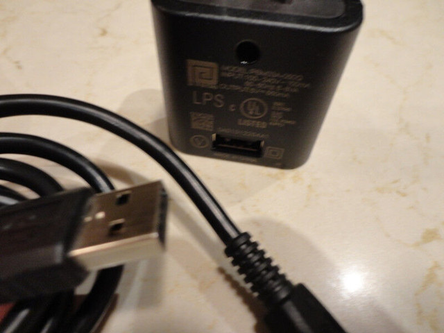 Plug adapter wall charger for a Bayers Contour Next USB Meter in General Electronics in Kitchener / Waterloo - Image 4