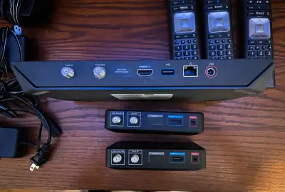 Selling a Shaw Gateway System which includes the main receiver box and two satellite boxes. All cord...