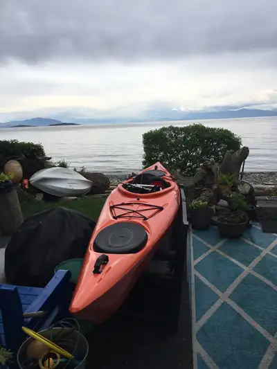 Was in water once excellent shape make a reasonable offer250 417 7244