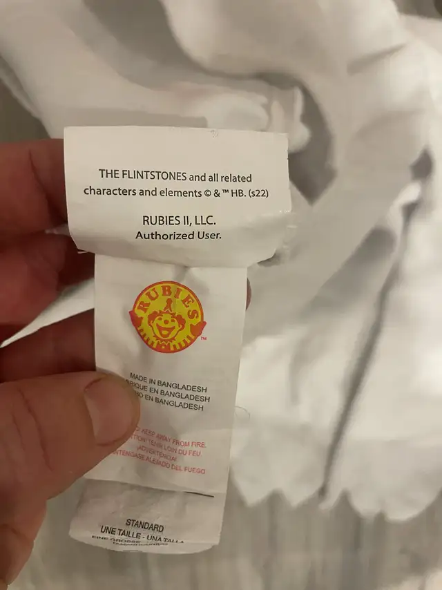 *New* Women's costume - Wilma Flintstone (Sz 22) in Costumes in Markham / York Region - Image 7