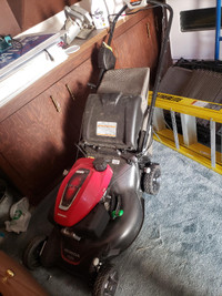 Honda Power Lawn Mower Self-Propelled HRN216VLC