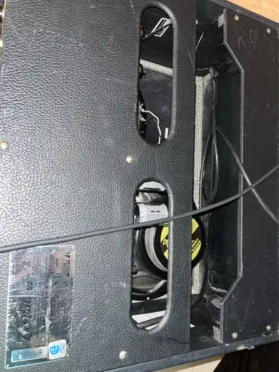 1999 USA fender Deville, View more