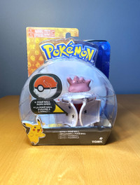 Pokemon Throw 'n' Pop Pokeball with Ditto Figure - NEW