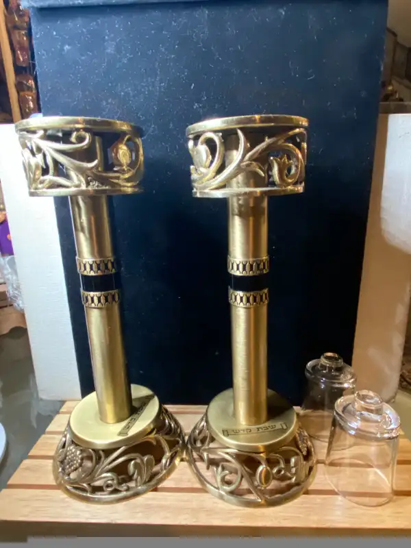 Vtg. Pair of Oppenheim Brass/Bronze Shabbat/Jewish Grape/Pom. Ca in Arts & Collectibles in Vancouver - Image 10