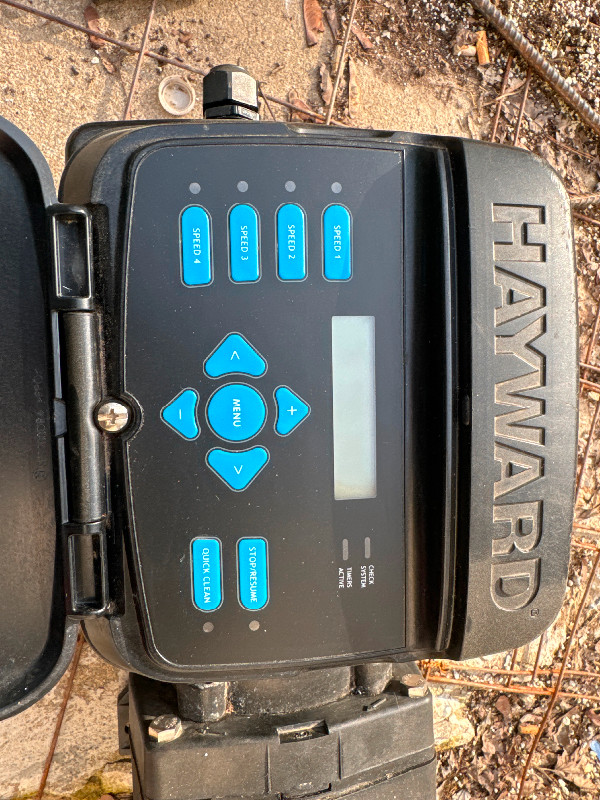 Hayward super pump vs 700 used only for testing .85thp in Hot Tubs & Pools in Brantford - Image 2