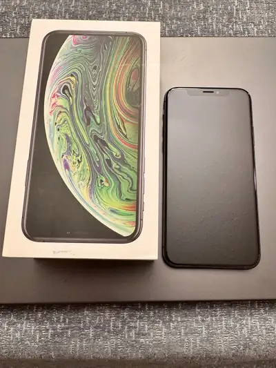 In immaculate condition. Comes with box, charger, and cable. Can include a used case as well. I’m th...