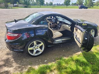 Mercedes - Benz SLK250 convertible for sale in Cars & Trucks in St. Catharines