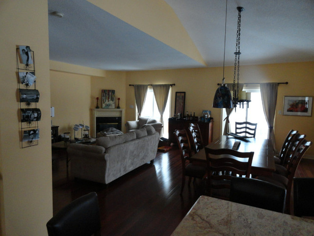 Beautiful Furnished Townhome close to Barrie and Horseshoe Rsrt in Short Term Rentals in Barrie - Image 2