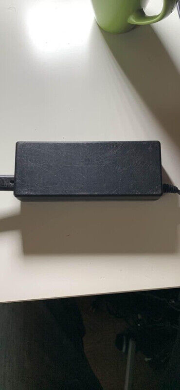 Original Toshiba charger 15V -5A in Laptops in Hamilton - Image 4