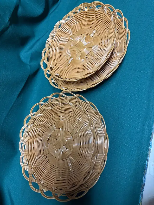 Set of 4 New beautiful plastic baskets in Other in Calgary - Image 5