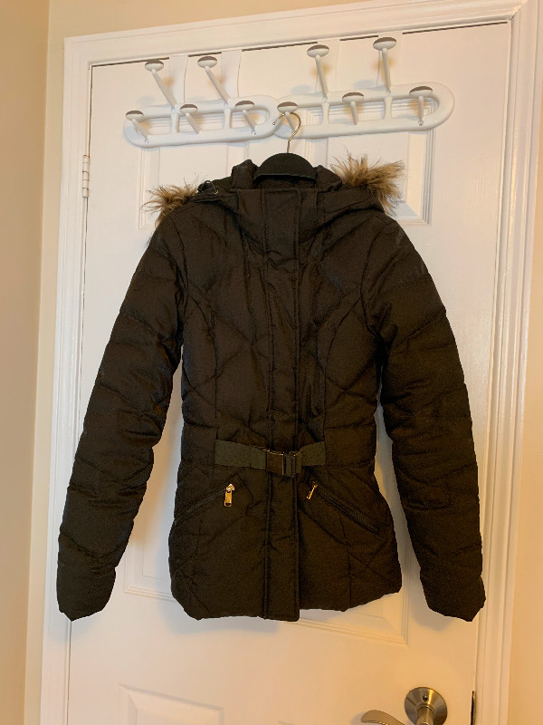 Northern Face down jacket excellent SIZE: XS in Women's - Tops & Outerwear in City of Toronto - Image 3